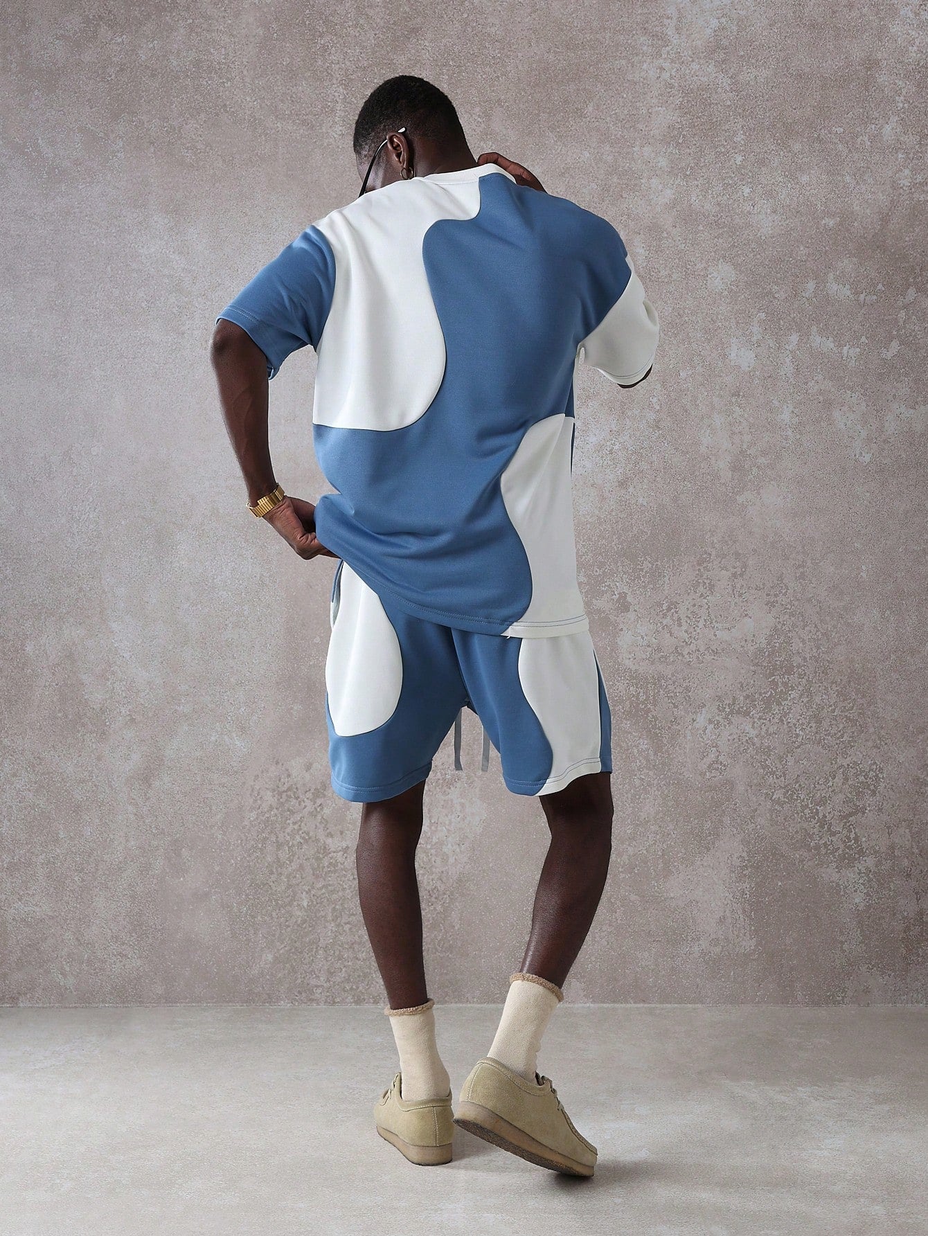 Ensemble short & t-shirt oversize à motifs ondulés