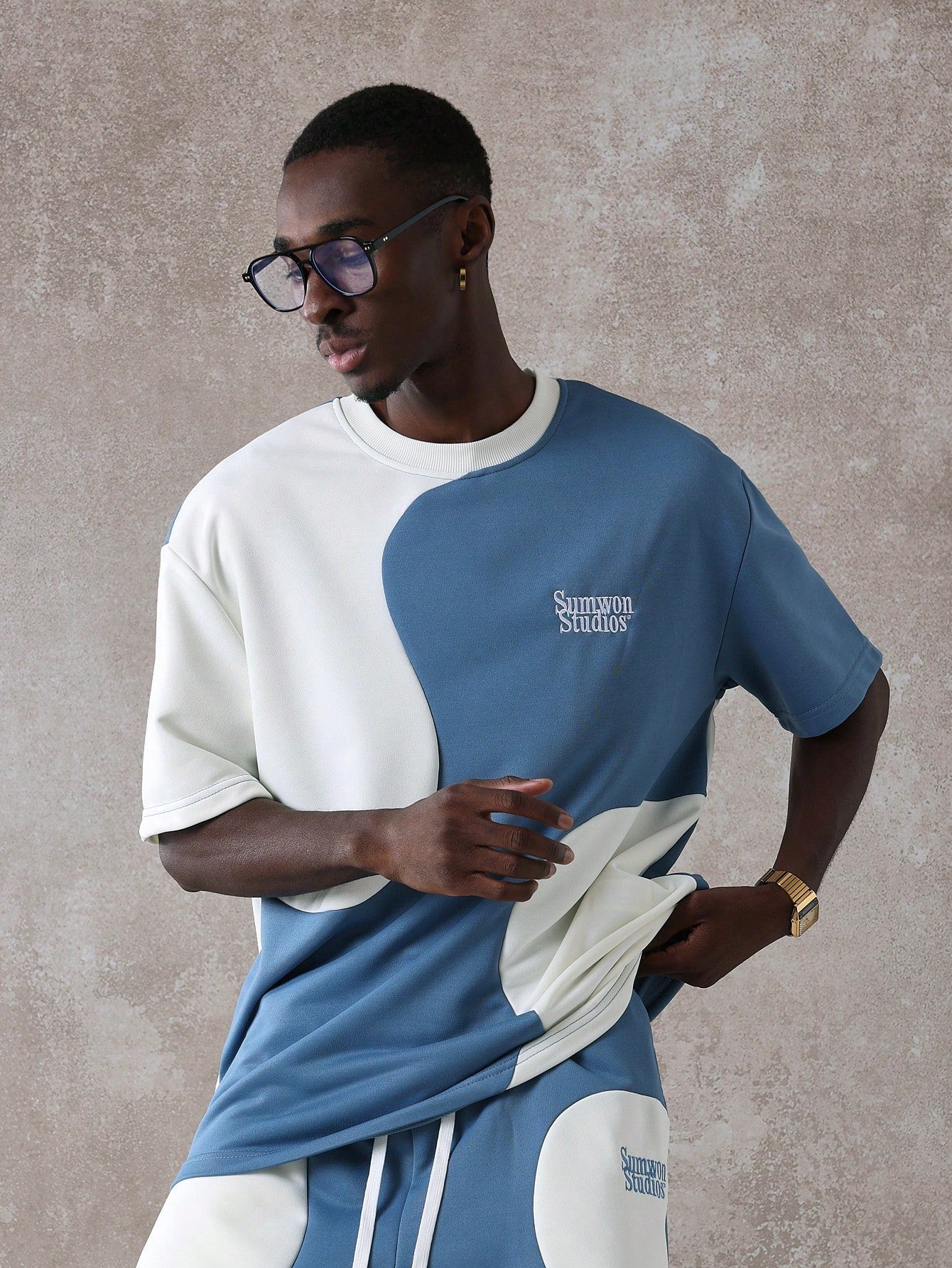 Ensemble T-shirt et Short Oversize à Blocs de Couleurs – Bleu Ciel & Blanc